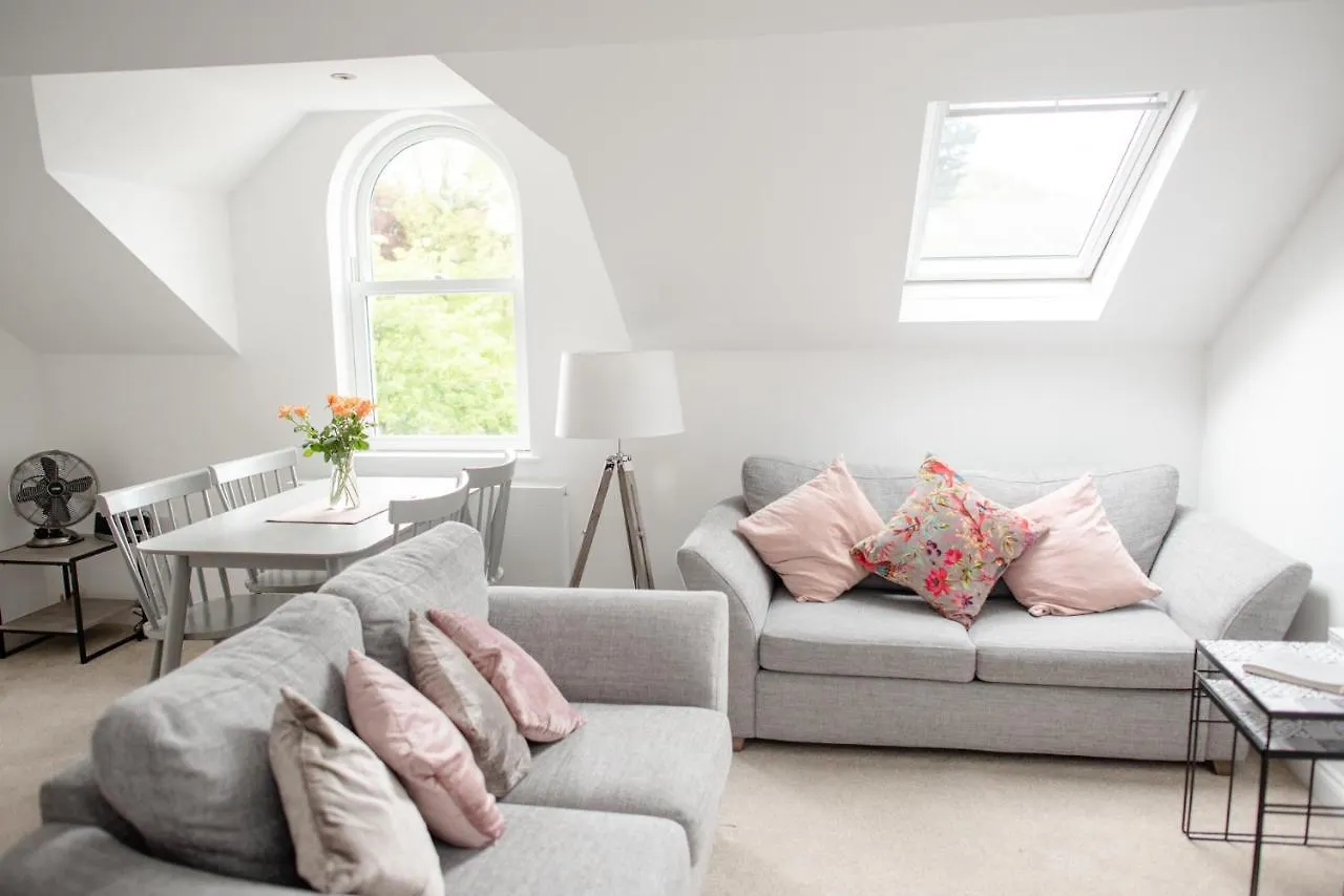 Apartment Arch View - 10 Mins From Whitby Beach